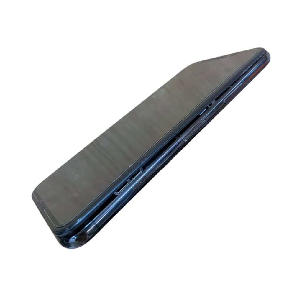 iPhone X バッテリー膨張によるバッテリー交換修理