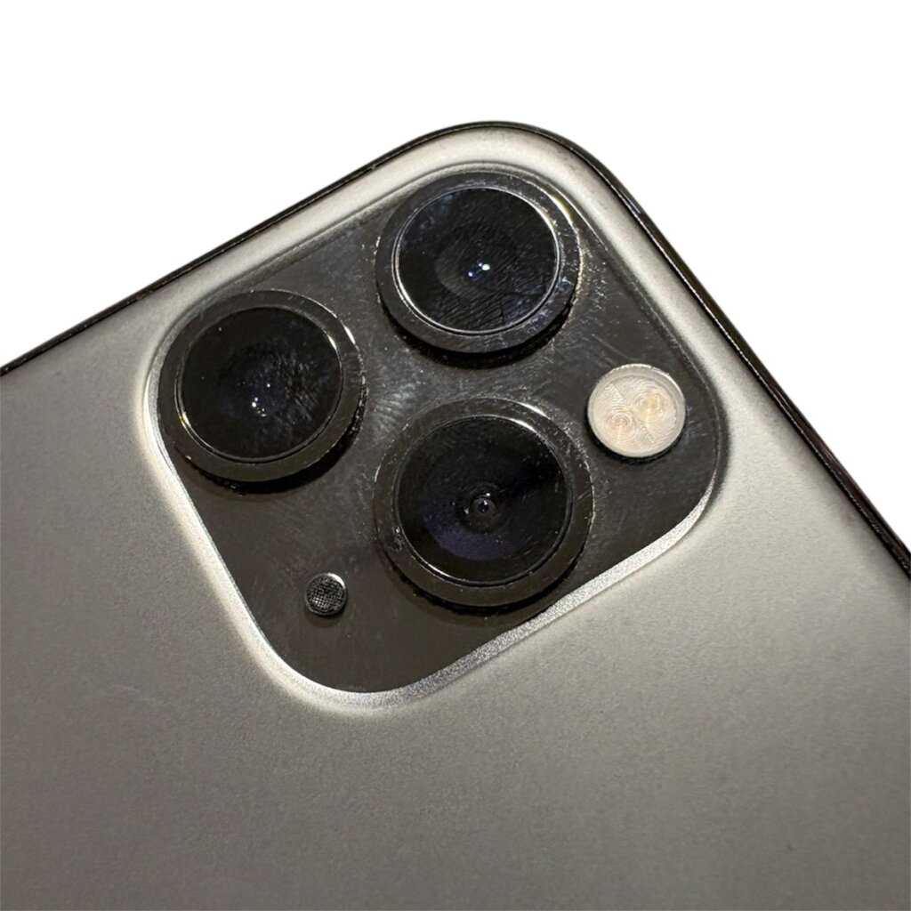 iPhone11Pro　アウトカメラ修理