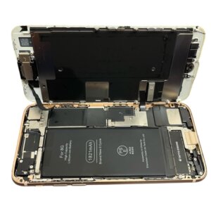 iPhone 8のバッテリー交換｜充電の減りが早い・最大容量80％以下なら交換がおすすめ