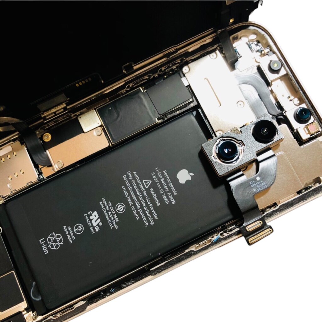 iPhone12　アウトカメラ（外カメラ）交換