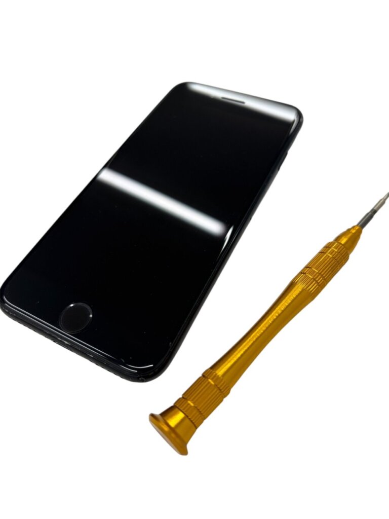 iPhone８ パネル交換