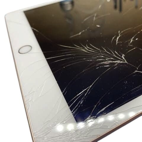 iPad 7 液晶交換修理
