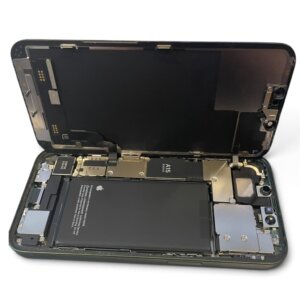 iPhone13 バッテリー交換