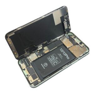 iPhone 12のバッテリー交換