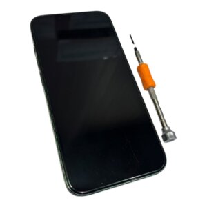 iPhone 13の液晶破損