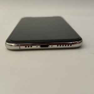 【iPhoneX ドックコネクタ交換】ケーブルを挿しても充電されない症状を即日修理｜伊勢崎市上之手町